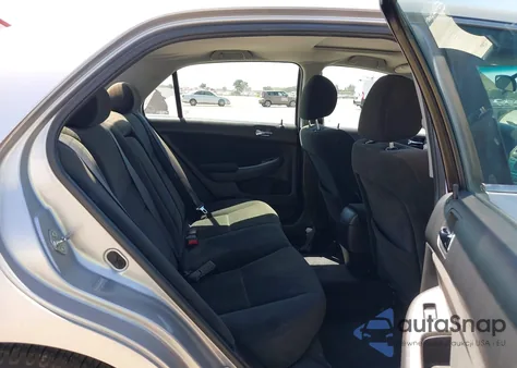 2006 Honda Accord 2.4 Ex z USA, uszkodzony, nr VIN 1HGCM56716A186428